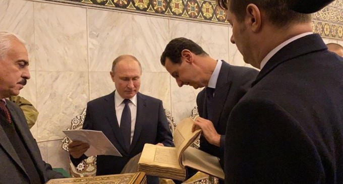 Le président Poutine arrive à Damas et rencontre le président Bachar Al-Assad