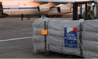 La France envoie sa deuxième livraison médicale pour aider l&rsquo;Iran