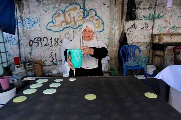 Voici Oum Eyad Salha, une palestinienne de 55 ans, de Deir El Balah dans la bande de Gaza2