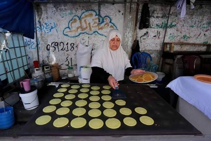 Voici Oum Eyad Salha, une palestinienne de 55 ans, de Deir El Balah dans la bande de Gaza3