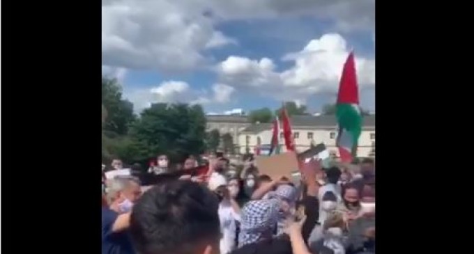 Vidéo : Bruxelles – Les militants pro-Palestine ont manifesté en solidarité avec le peuple palestinien et contre les plans d’annexion israéliens
