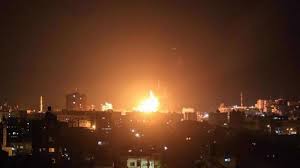 Des avions de combat du régime sioniste lancent des raids aériens dans la bande de Gaza