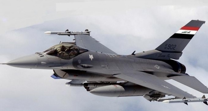 Les frappes aériennes irakiennes détruisent les véhicules d’approvisionnement de Daesh