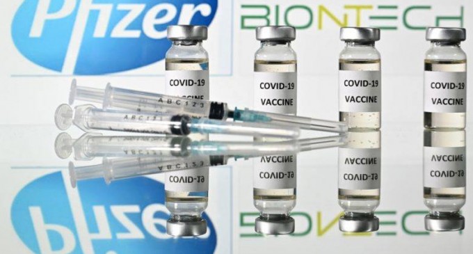 Les médias américains et britanniques silencieux sur le vaccin Pfizer après 23 décès en Norvège