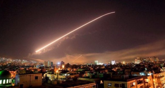 Les défenses aériennes syriennes contrecarrent l’attaque israélienne sur Damas