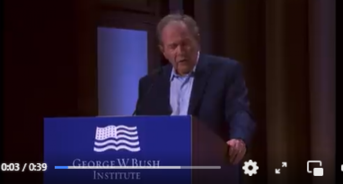 L’arrogance et l’hypocrisie bibliques de l’empire américain condensées en une seul vidéo :