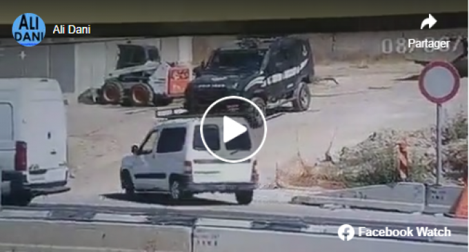 Soldat sioniste dépouillé de son arme par un palestinien