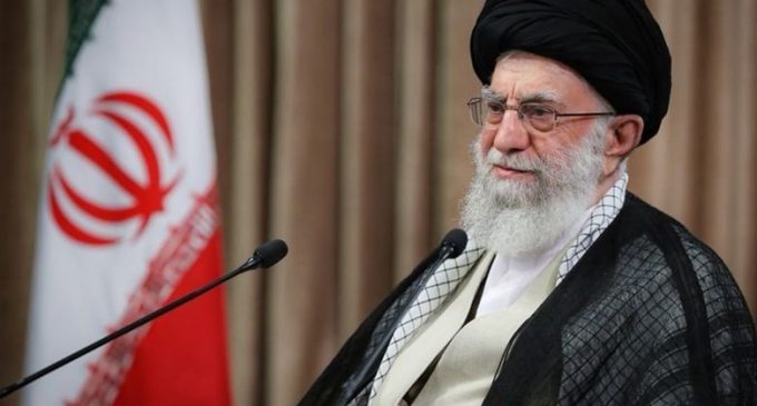 L’Occident arrogant en déclin dans la région, dans le monde entier : Khamenei