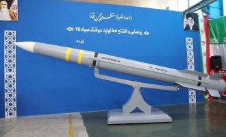 Le nouveau missile de défense aérienne iranien « Sayyad 4B » dévoilé