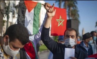 Les Marocains crient : « La normalisation est traître »