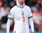 Nouhaila Benzina est devenue la première joueuse à porter le hijab lors de la Coupe du monde féminine.